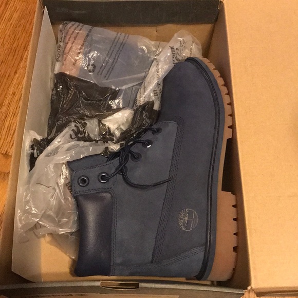Blue/navy timberland boot, NEW CONDITION